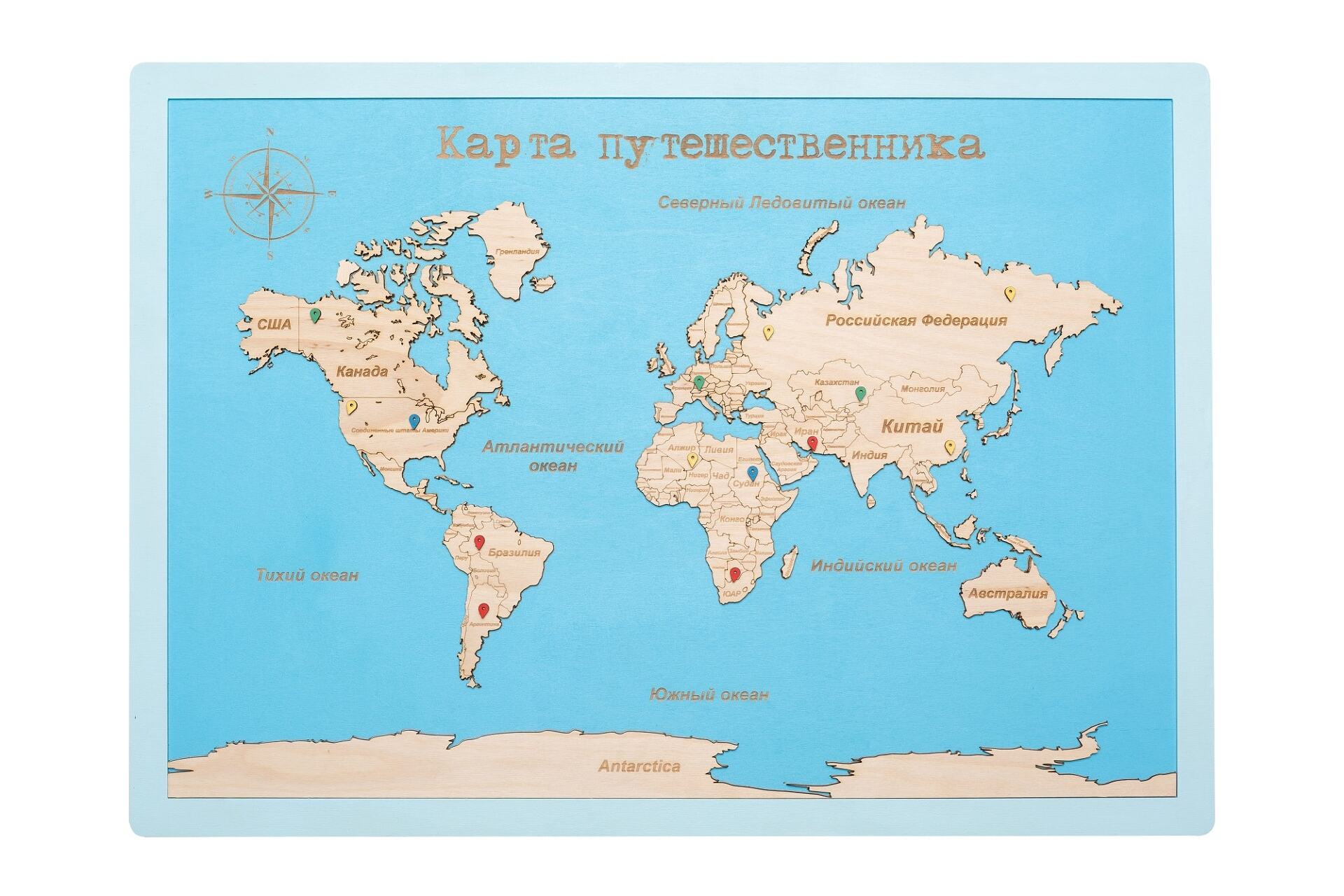 деревянная карта мира 
