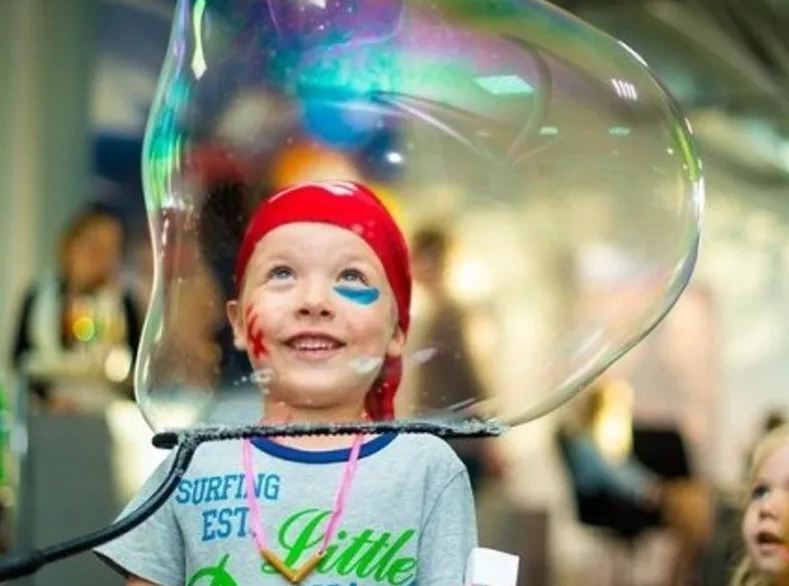 подарок ребенку Гигантские мыльные пузыри подарок ребенку мыльные пузыри