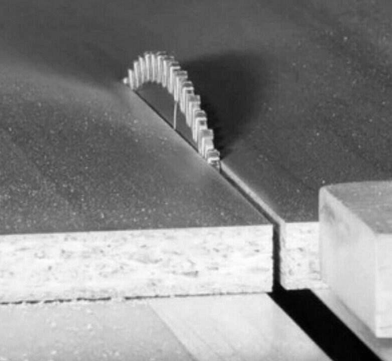 Распил и кромкование ЛДСП, ДВП, МДФ по размерам заказчика.