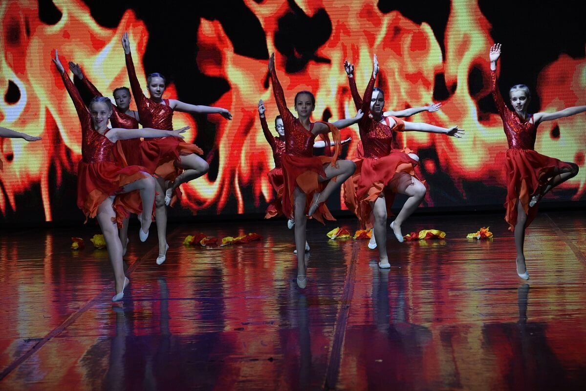 DanceUp-Studio танец огня