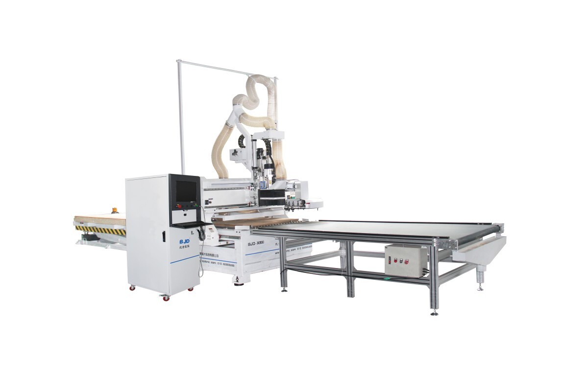 Обрабатывающий центр c ЧПУ BJD X600