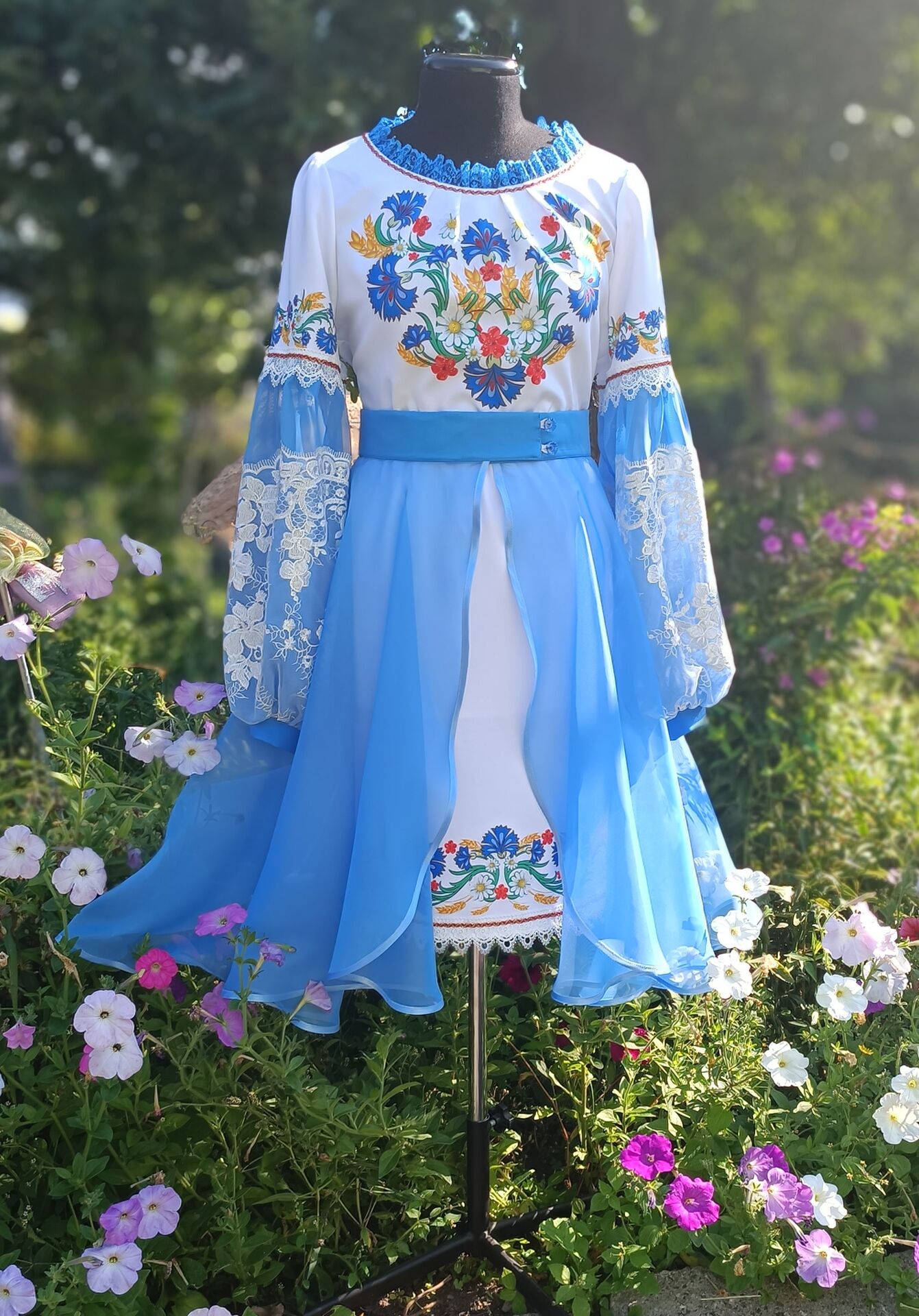 Стилизованный Белорусский народный костюм, Авалонплюс