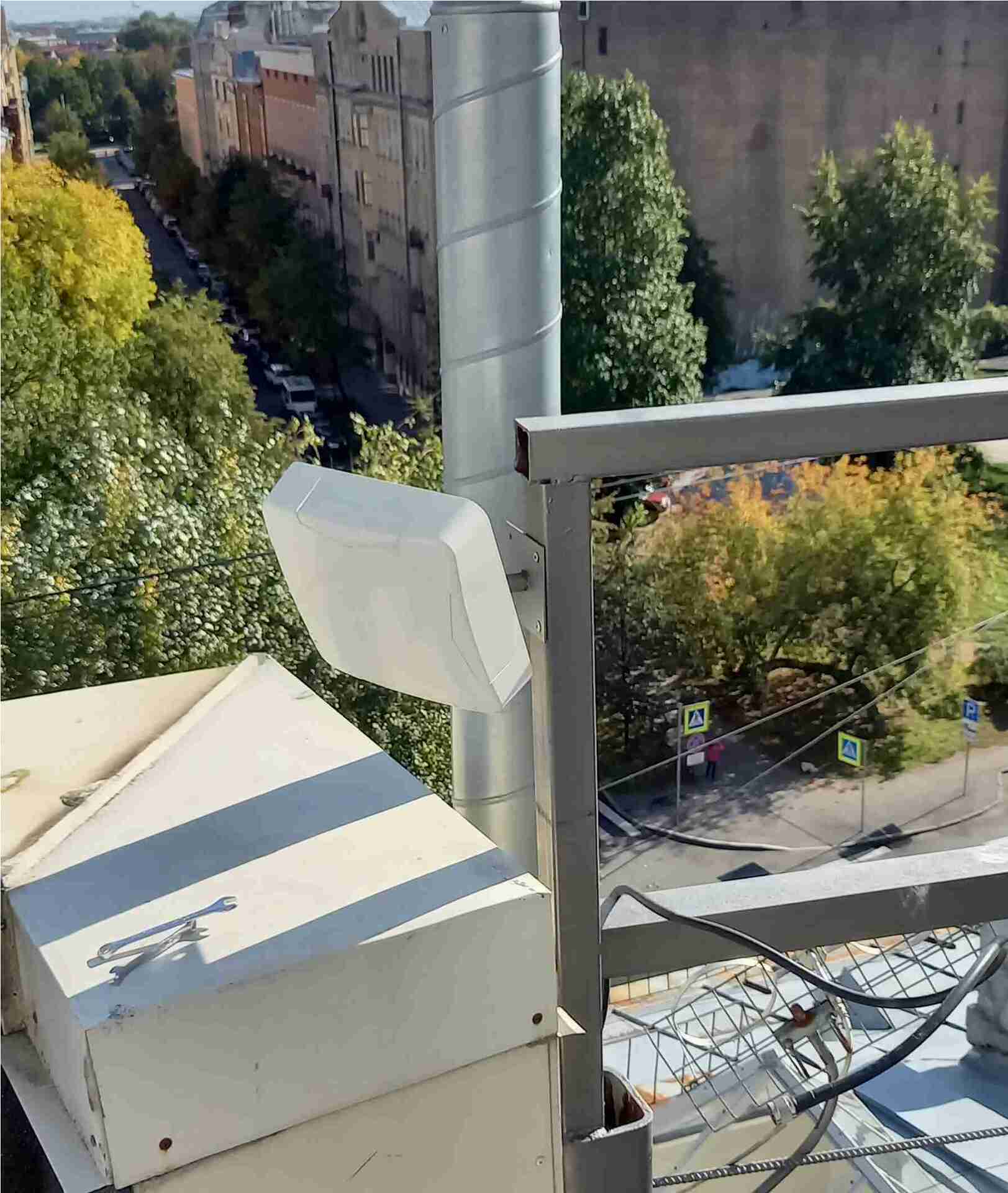 Усиление сотовой связи в СПБ и ЛО. Установим усилитель связи на даче, в ...