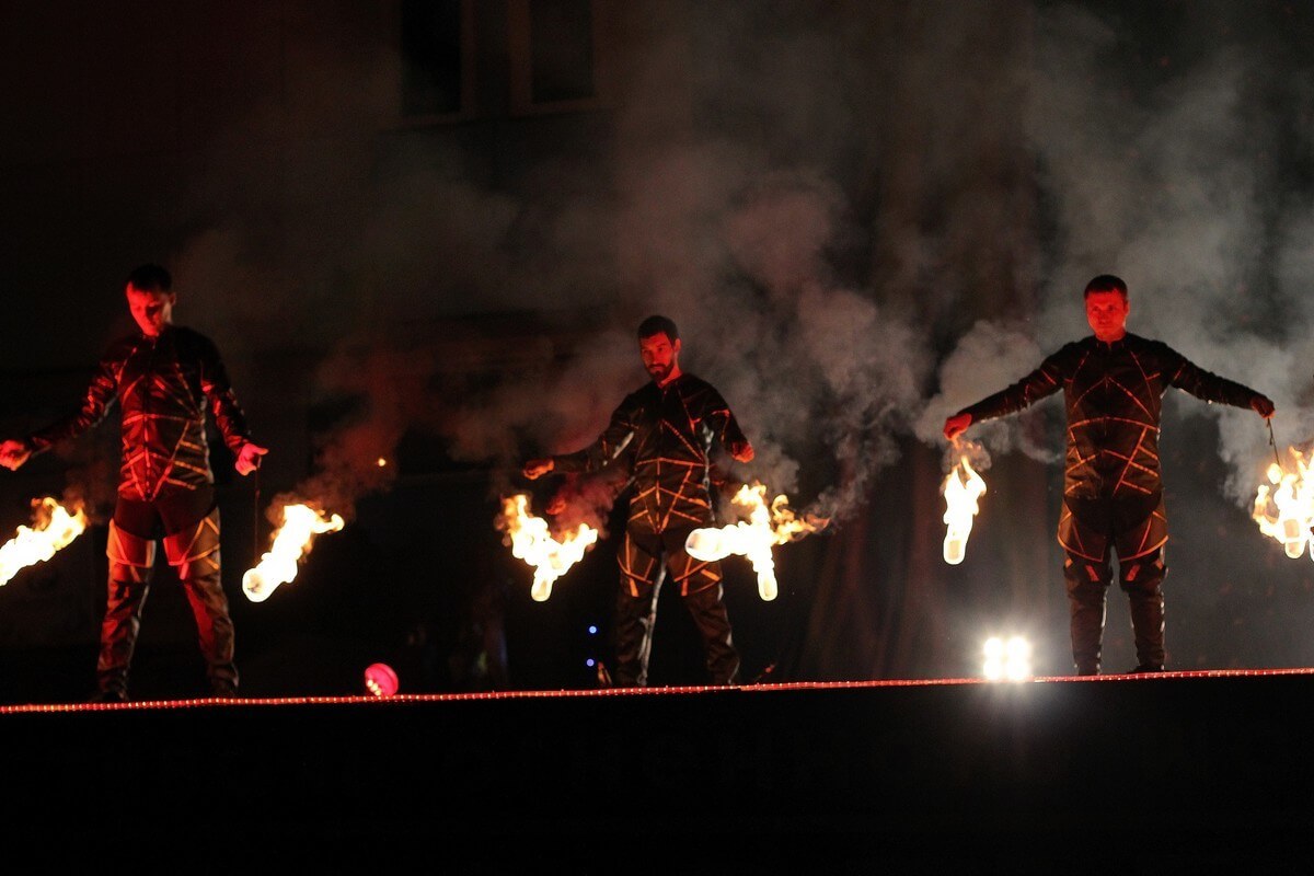 Фаер шоу "Черное золото". Аврора - огненное и пиротехническое шоу в Новосибирске